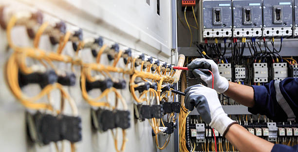 Professional Electrician technician working in Belle Plaine, MN